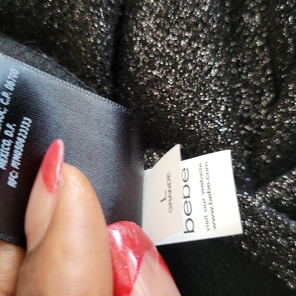 Bebe Y2K cold shoulder gunmetal Mettalic mock neck cropped top size L - Picture 7 of 12